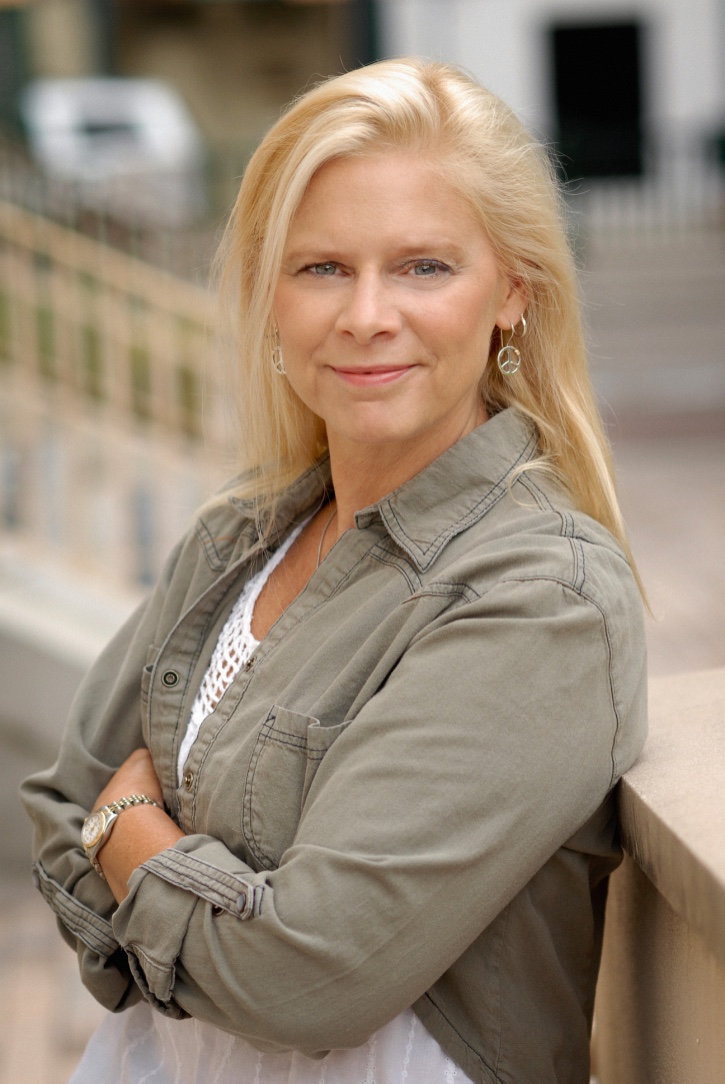 Guest Article in Mystery & Suspense Magazine: Interviews of Retired FBI Agent Authors Dana Ridenour and Jerri Williams