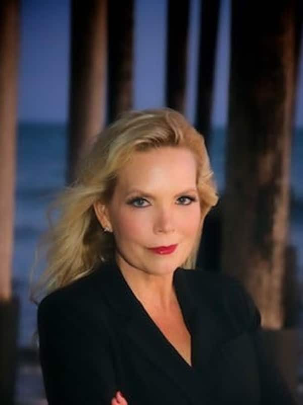 Guest Article in Mystery & Suspense Magazine: An Interview of Jenn Bregman